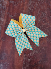 Load image into Gallery viewer, Pineapple Cheer Bow
